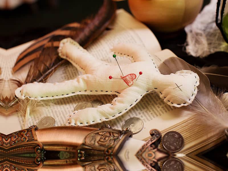 Как сделать белый приворот без последствий с помощью обряда от ведуньи в Онгудае